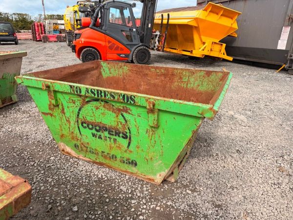 2 yard yrd chain lift builders rubbish rubble skip 397446700