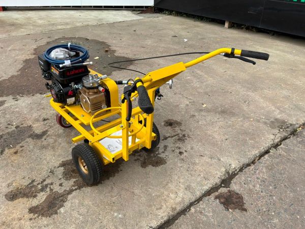 New / unused mobile Airless paint sprayer....... 397489104