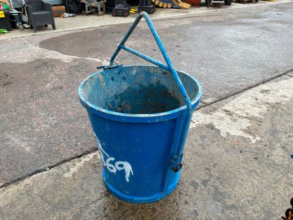Conquip 250 litres self tipping muck bucket....... 397420692