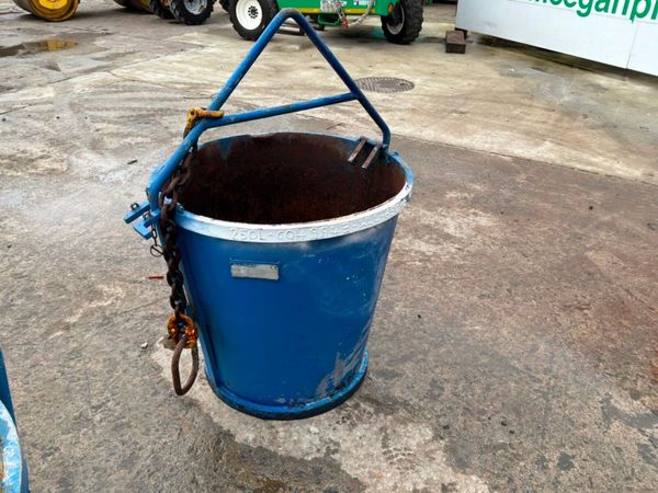 Conquip 250 litres self tipping muck bucket....... 397420697