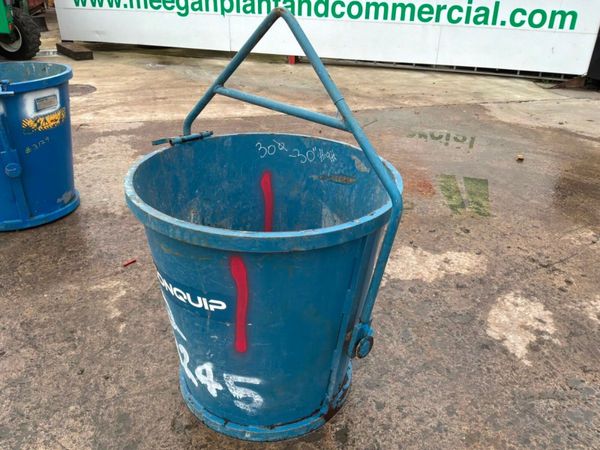 Conquip 250 litres self tipping muck bucket....... 397420618