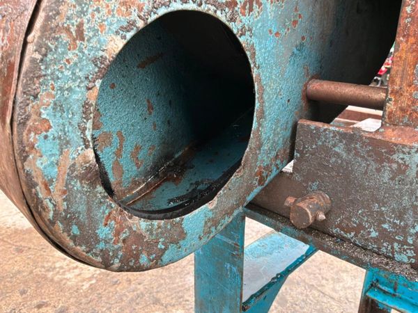 3 phase compact Iron worker / guillotine........29 397420781