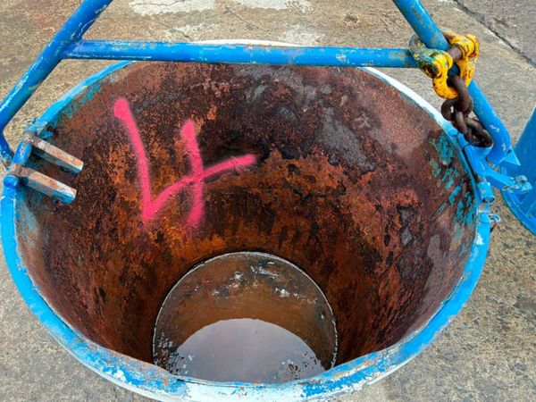 Conquip 250 litres self tipping muck bucket....... 397420707