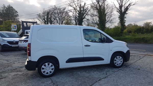 Peugeot Partner 2020 HI SPECK VAT INVOICE 397426021