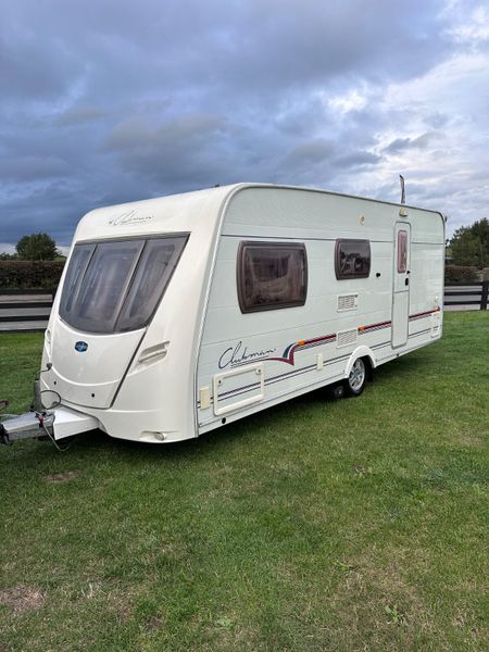 ✨BARGAIN LUNAR CLUBMAN 4 BERTH✨ 397516966
