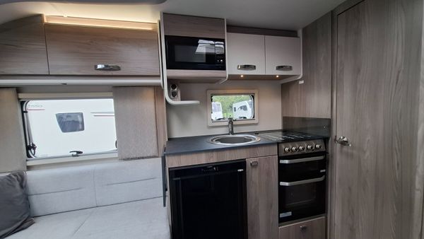 Swift Henbury Caravan End Bedroom Island Bed 397522301