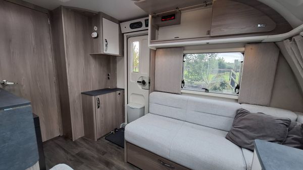 Swift Henbury Caravan End Bedroom Island Bed 397522303