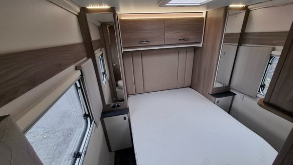 Swift Henbury Caravan End Bedroom Island Bed 397522310
