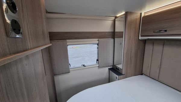 Swift Henbury Caravan End Bedroom Island Bed 397522311
