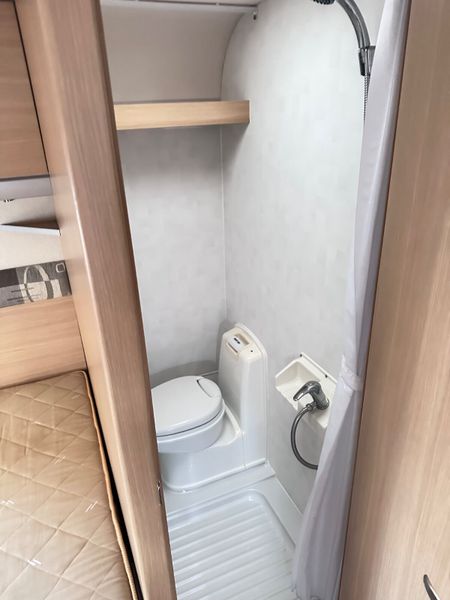 ✨ULTRALIGHT SPRITE MAJOR 4 BERTH FIXED BED✨ 397523295