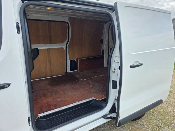 Citroen Dispatch 2021 397538786