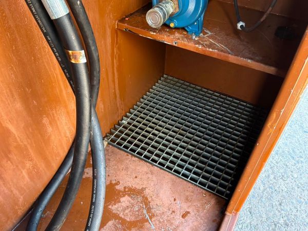 Western 22200 litres diesel storage / delivery Bow 397651884