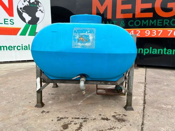 2000 litres Water bowser / Galvanised stand....509 397668116