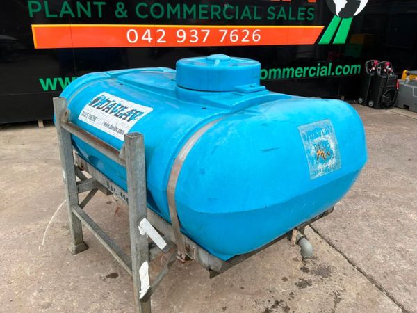 2000 litres Water bowser / Galvanised stand....509 397668131