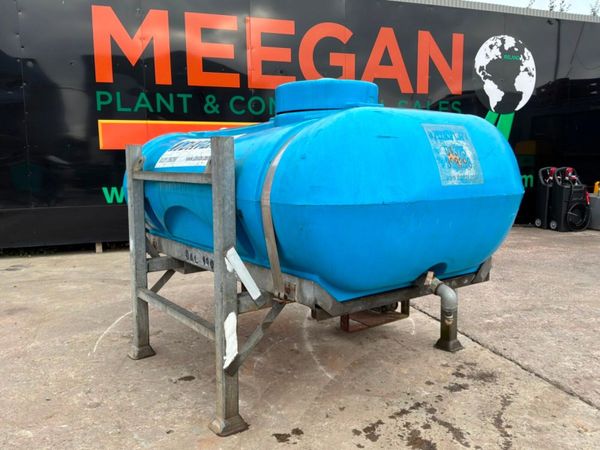 2000 litres Water bowser / Galvanised stand....509 397668133
