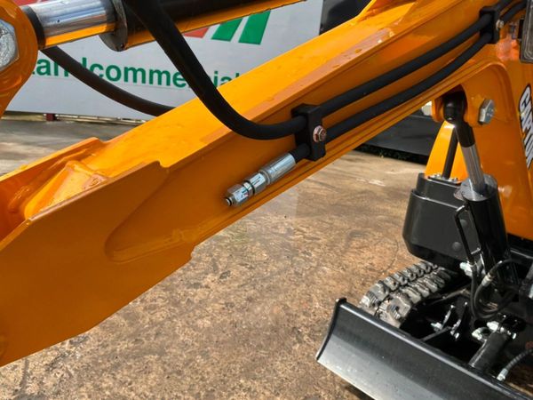 New Captok 16PD Diesel mini micro digger....1726. 397675488