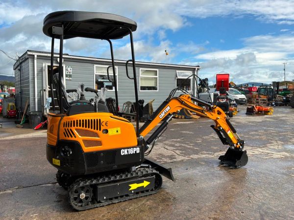New Captok 16PD Diesel mini micro digger....1726. 397675497