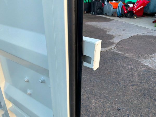New MINI  9ft x 5'6" steel storage container.....6 397743222