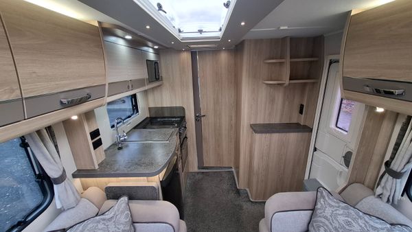 Elddis Crusader Aurora End Bedroom Island Bed 397748959