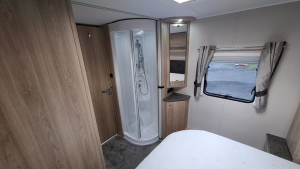 Elddis Crusader Aurora End Bedroom Island Bed 397748963