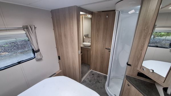 Elddis Crusader Aurora End Bedroom Island Bed 397748967