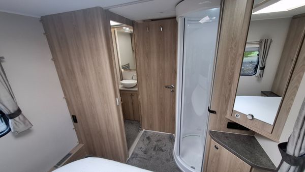 Elddis Crusader Aurora End Bedroom Island Bed 397748970