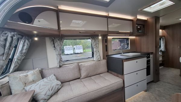 Bailey Unicorn 4 berth caravan 397752174
