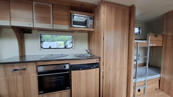 Bailey Pursuit 5 berth caravan 397756002