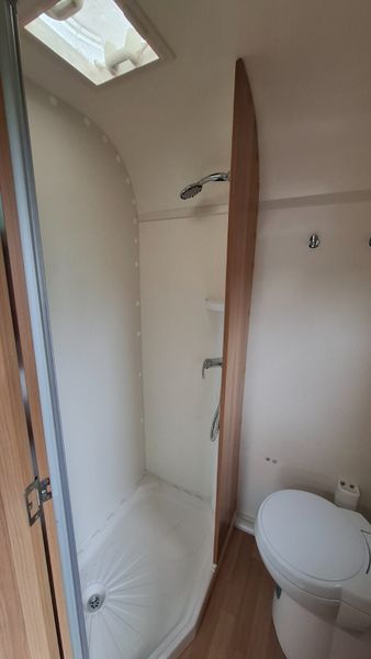 Bailey Pursuit 5 berth caravan 397756004