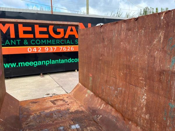 35 cubic yard roll on / off hook loader Skip...106 397763401