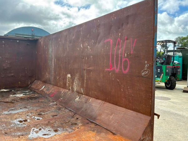 35 cubic yard roll on / off hook loader Skip...106 397763404