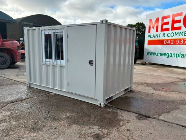 New MINI  9ft x 5'6" steel storage container.....6 397763421