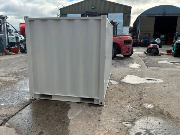 New MINI  9ft x 5'6" steel storage container.....6 397763422