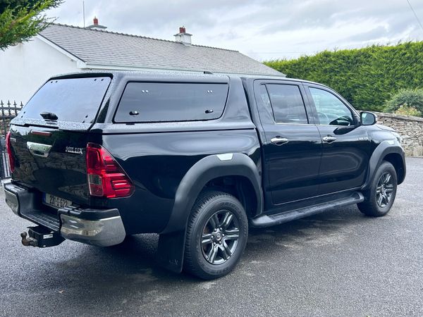 2023 Toyota Hilux 2.8 SR5 204 Bhp 397726946