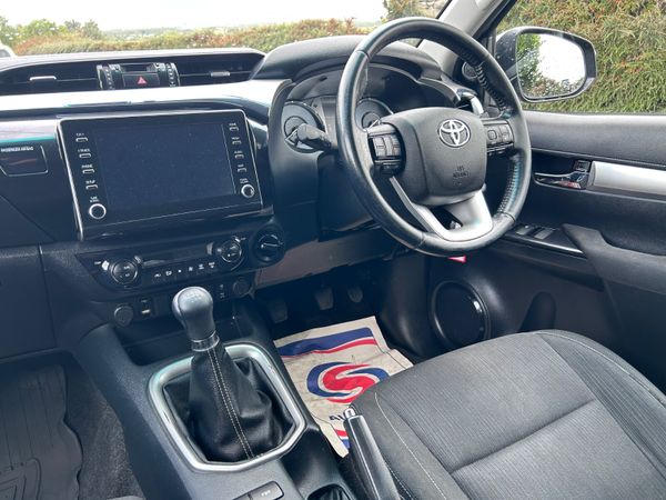 2023 Toyota Hilux 2.8 SR5 204 Bhp 397726966