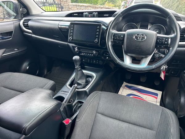 2023 Toyota Hilux 2.8 SR5 204 Bhp 397726969