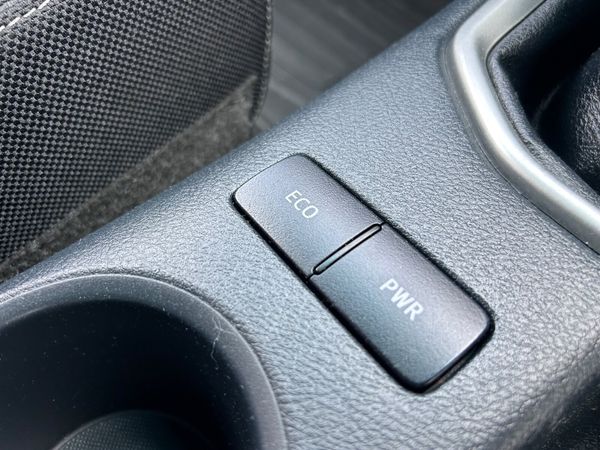 2023 Toyota Hilux 2.8 SR5 204 Bhp 397726975