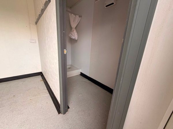 20 x 10 Thurston Office / Drying Room / Welfare Un 397848197