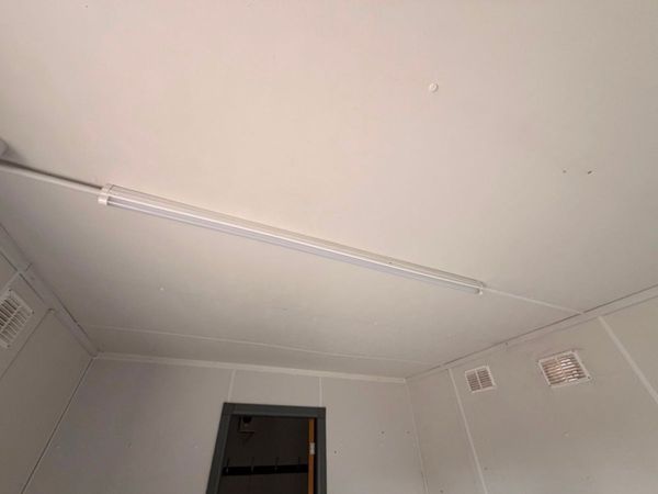20 x 10 Thurston Office / Drying Room / Welfare Un 397848209