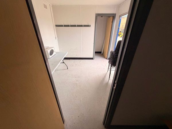 20 x 10 Thurston Office / Drying Room / Welfare Un 397848223