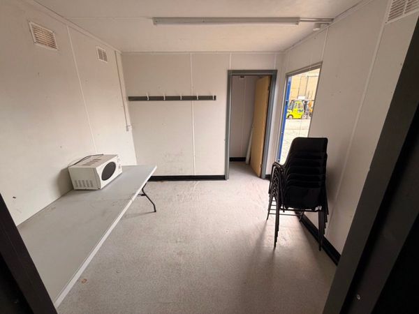 20 x 10 Thurston Office / Drying Room / Welfare Un 397848226