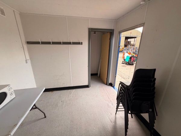 20 x 10 Thurston Office / Drying Room / Welfare Un 397848229