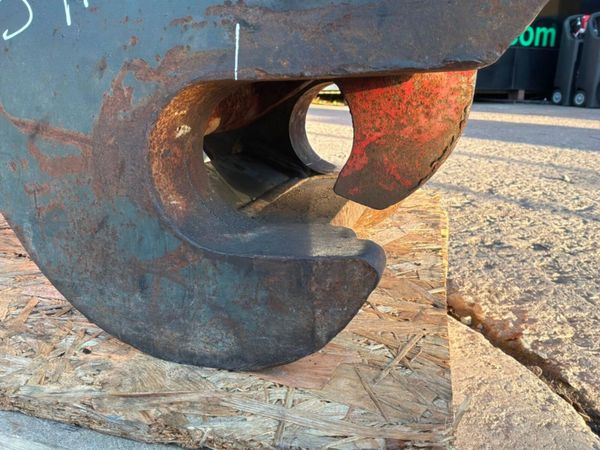 Oriel hydraulic quick hitch.....90mm pins.....2060 397868175