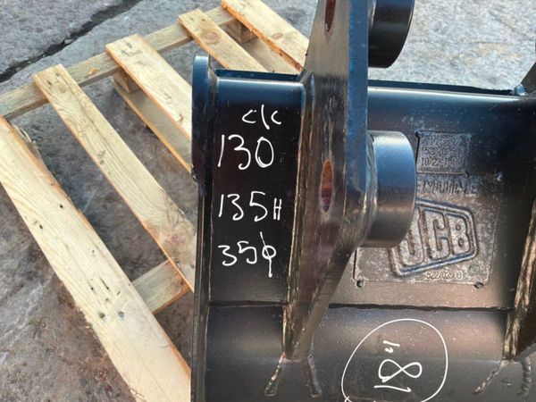 New / unused 18"  JCB  bucket......35mm pins...... 397868139