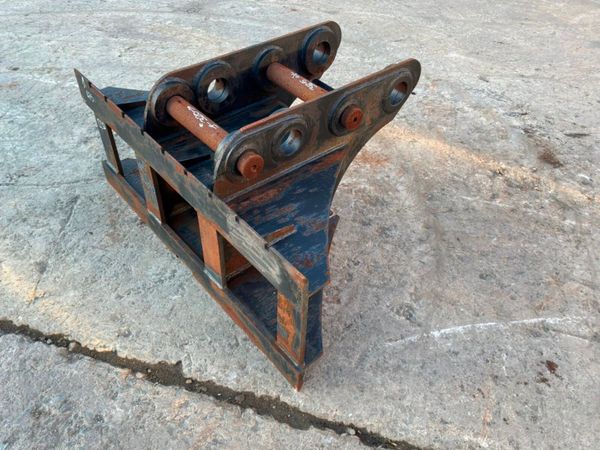 New / unused Pallet fork frame.....65mm / 80mm.... 397874592