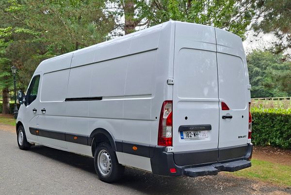 2018 Renault Master, 2 of 9