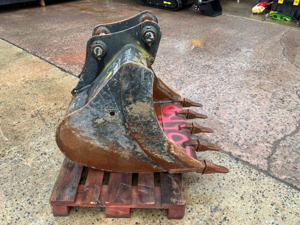 36" Miller digging bucket....50mm pins.......261kp 397975282