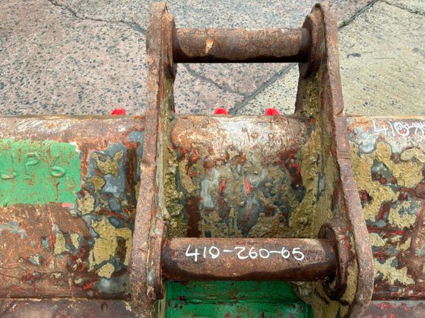 48" Miller digging bucket...new teeth...65mm pins. 397975310