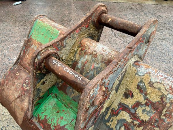 48" Miller digging bucket...new teeth...65mm pins. 397975311