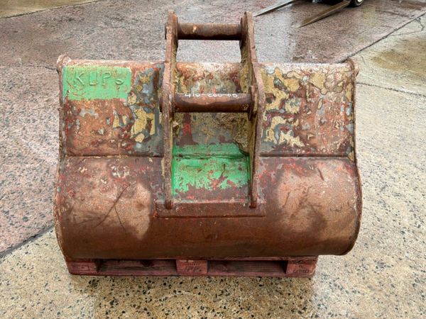 48" Miller digging bucket...new teeth...65mm pins. 397975313